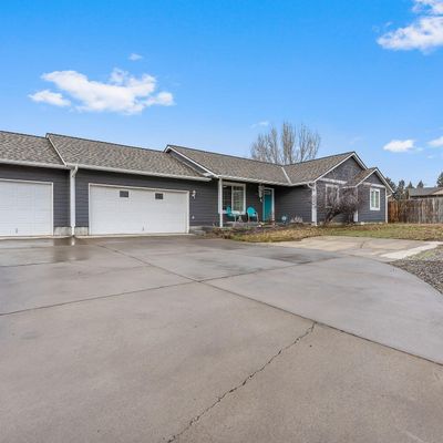 591 Ne Black Bear St, Prineville, OR 97754