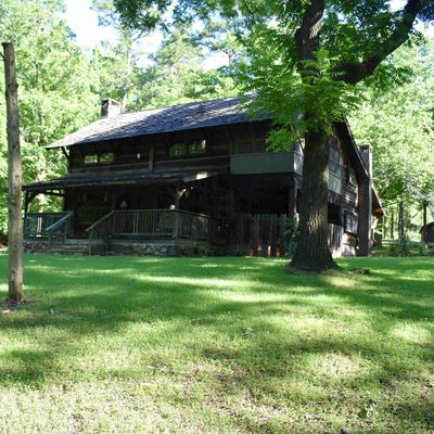 100 Bean Rd, Caddo Gap, AR 71935