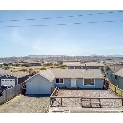 1005 Nw Pacific Way, Waldport, OR 97394