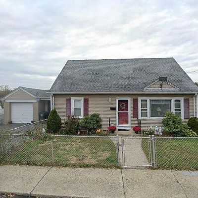 102 Clemence St, Cranston, RI 02920