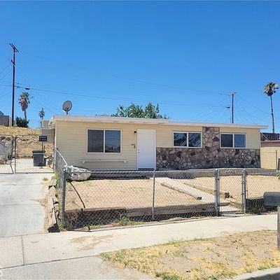 1020 Mojave Dr, Barstow, CA 92311