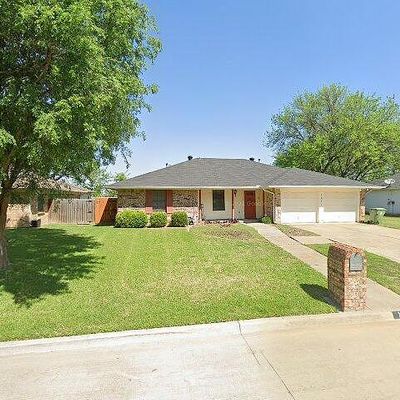 1031 Almond Dr, Mansfield, TX 76063