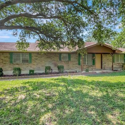 1036 Hilltop Rd, Beeville, TX 78102