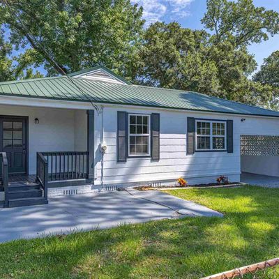 105 Nw Gilliland Rd, Pensacola, FL 32507