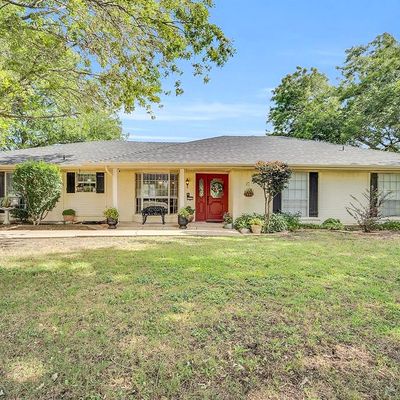 115 Locust Dr, Red Oak, TX 75154