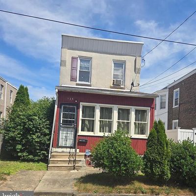 123 S 6 Th St, Darby, PA 19023