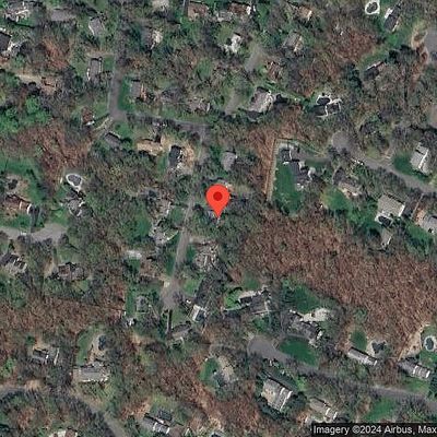 11 Dogwood Ct, Mahwah, NJ 07430