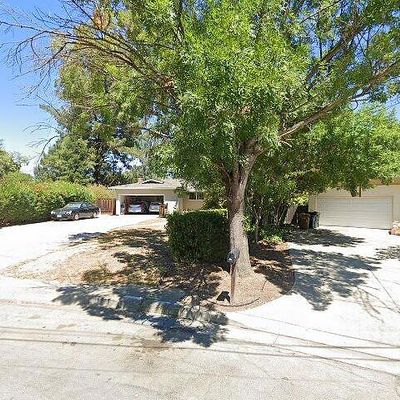 11 Oakvue Ct, Pleasant Hill, CA 94523