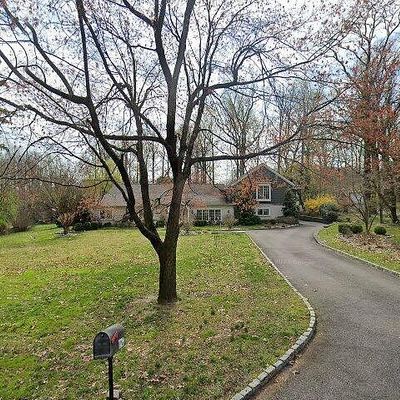 1129 Winding Dr, Cherry Hill, NJ 08003