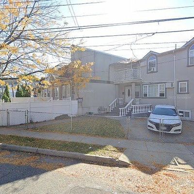 13940 182 Nd St, Springfield Gardens, NY 11413