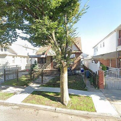 14131 184 Th St, Springfield Gardens, NY 11413