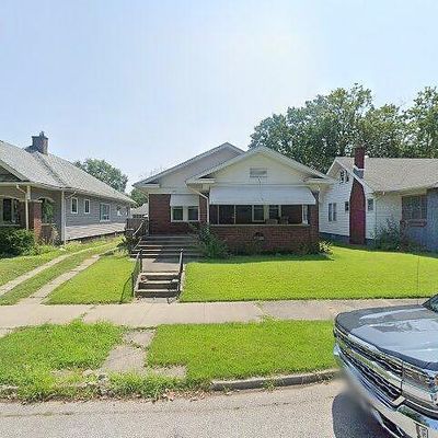 148 S 21 St St, Terre Haute, IN 47803