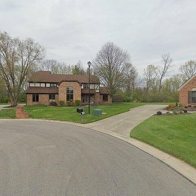 15 Falcons Nest Ct, Piqua, OH 45356