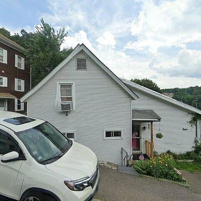 128 Grove St, Clinton, MA 01510