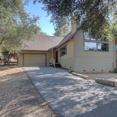 12856 Mueller Dr, Groveland, CA 95321