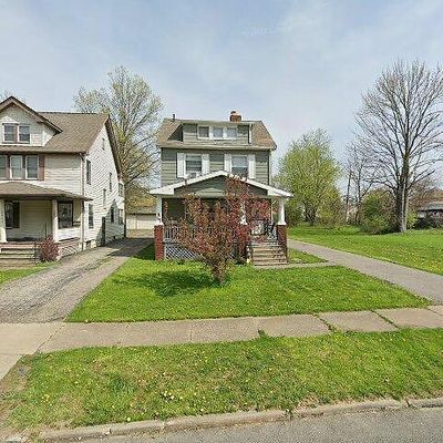 12917 Thornhurst Ave, Garfield Heights, OH 44105