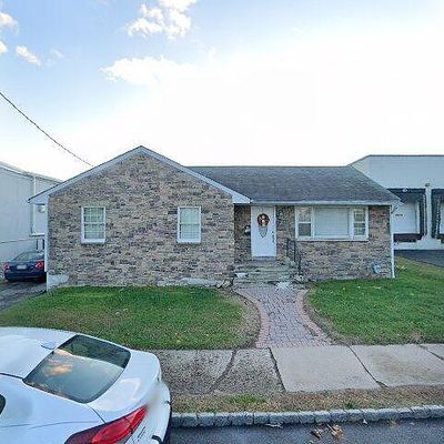 130 King St, Dover, NJ 07801