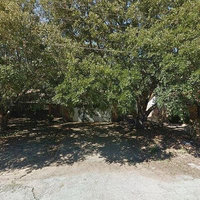 131 Charles St, Crockett, TX 75835