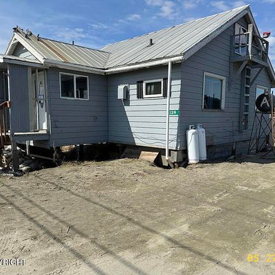 139 Blackberry St, Bethel, AK 99559