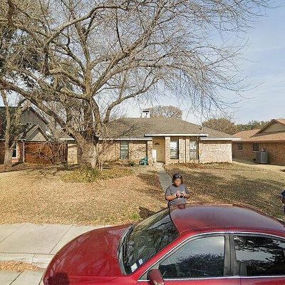 1825 Chisolm Trl, Lewisville, TX 75077