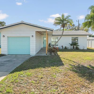 15810 2 Nd St E, Redington Beach, FL 33708