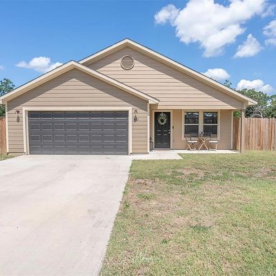 1621 Dragon Rd, Joshua, TX 76058