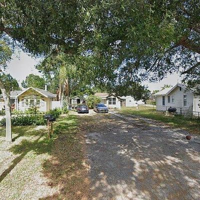 1645 27 Th Ave N, Saint Petersburg, FL 33713