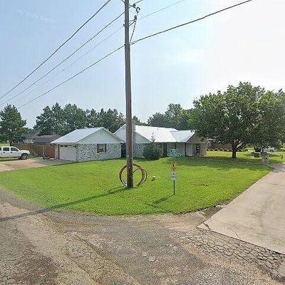 17 Helena Dr, Powderly, TX 75473