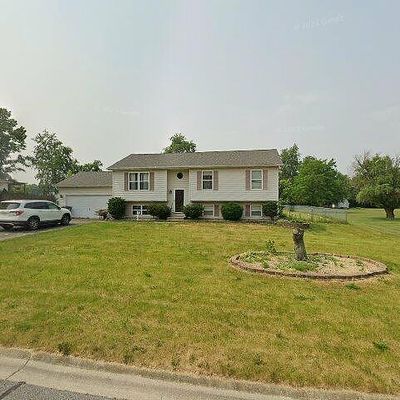 212 Kimrich Cir N, Valparaiso, IN 46385