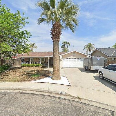 2123 Cherrywood Ct, Hanford, CA 93230