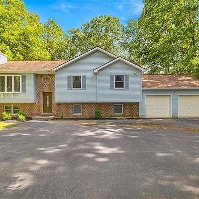 2145 Sassafras Ln, Kunkletown, PA 18058