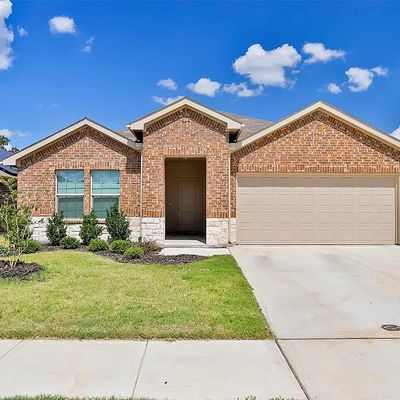 216 Abingdon St, Azle, TX 76020