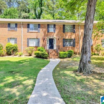 2200 Montreat Circle, Vestavia Hills, AL 35216