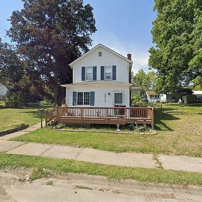 2212 N 8 Th St, Clinton, IA 52732