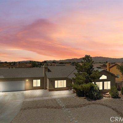 22132 Esaws Rd, Apple Valley, CA 92307