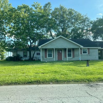 235 Roosevelt Dr, Silsbee, TX 77656