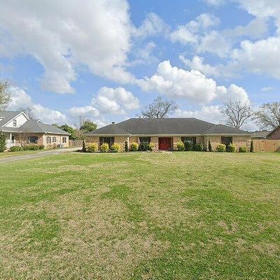 235 Rienzi Dr, Thibodaux, LA 70301