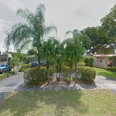 2003 N 42 Nd Ave, Hollywood, FL 33021