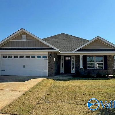 201 Gwinnett Drive, Madison, AL 35756