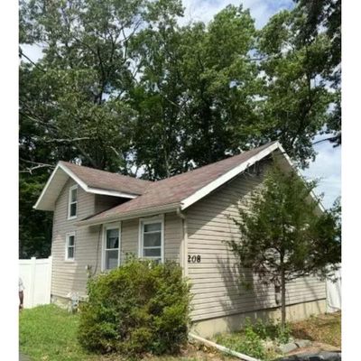 208 S Brewster Rd, Vineland, NJ 08361