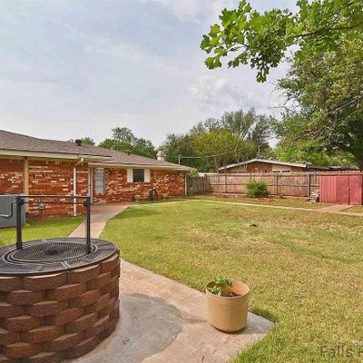 2716 Devon Rd, Wichita Falls, TX 76308