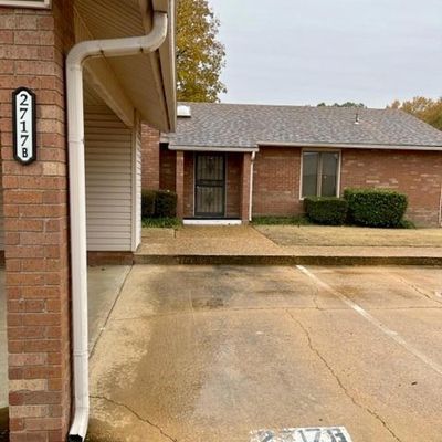 2717 B Greenbriar, Jonesboro, AR 72401