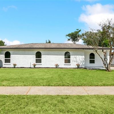 2816 Victoria Dr, Marrero, LA 70072