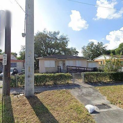 2950 Nw 71 St St, Miami, FL 33147