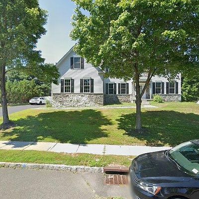 3 Surrey Ct, Mount Laurel, NJ 08054