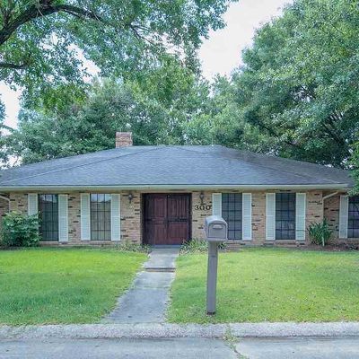 300 Jacobs St, Berwick, LA 70342