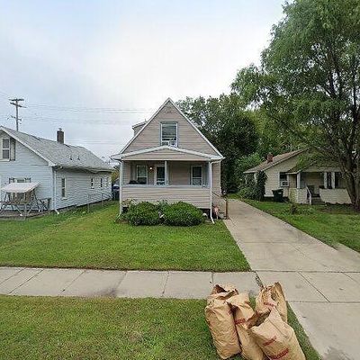 2407 S Pennsylvania Ave, Lansing, MI 48910