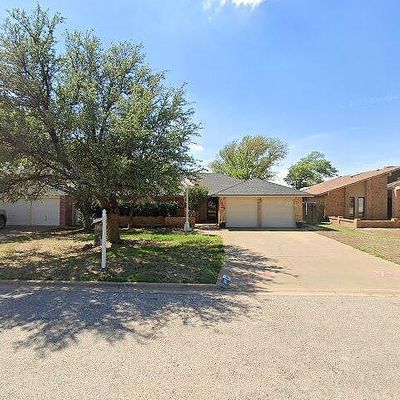 2409 Jefferson St, Plainview, TX 79072