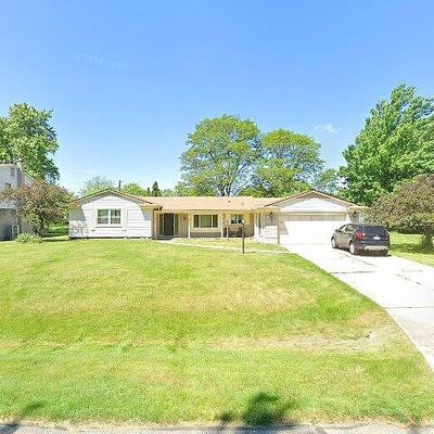 25327 Lynford St, Farmington Hills, MI 48336