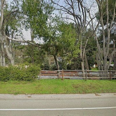 26047 Mulholland Hwy, Calabasas, CA 91302